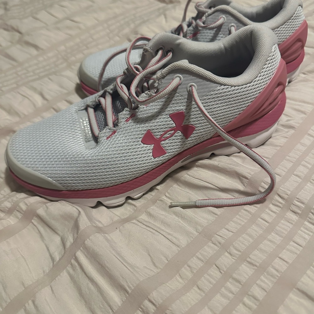 Under Armour Charged Gemini Women's Light Grey and Pink Athletic Shoes